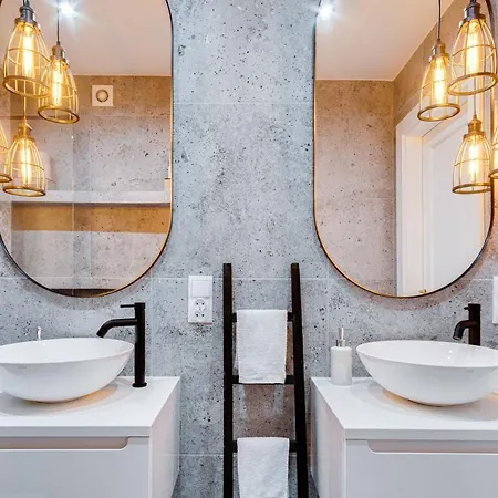 Daire Modern Italia - 100m Main Square - Parking And Lift *