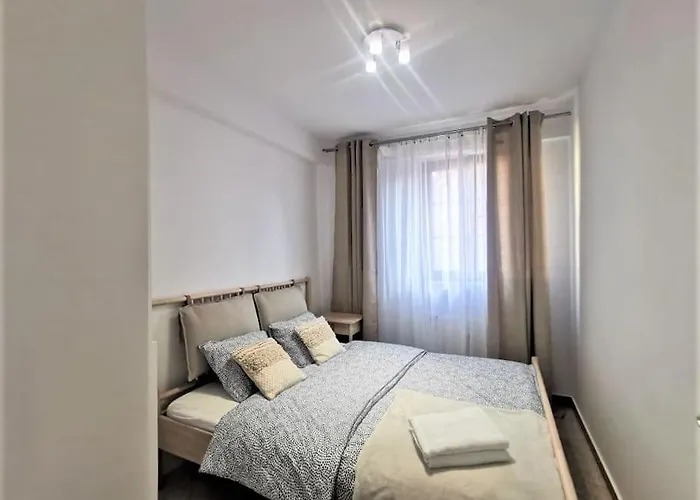 Modern Italia - 100m Main Square - Parking And Lift