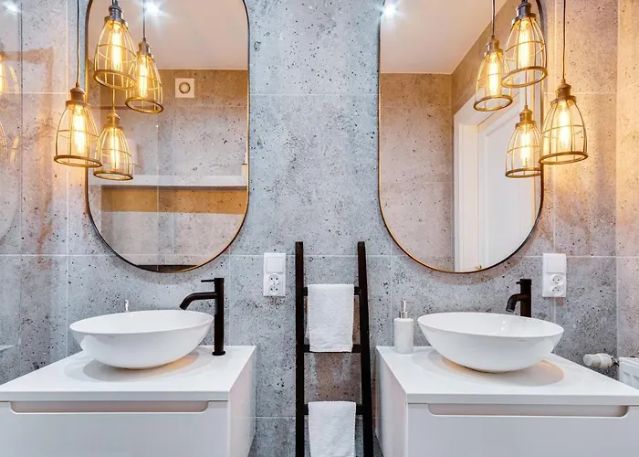 Διαμέρισμα Modern Italia - 100m Main Square - Parking And Lift *