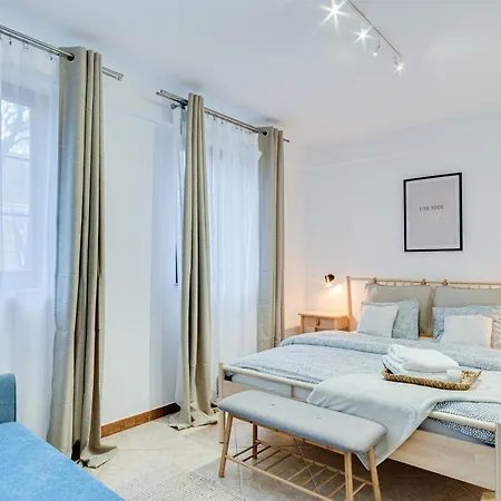 Modern Italia - 100m Main Square - Parking And Lift